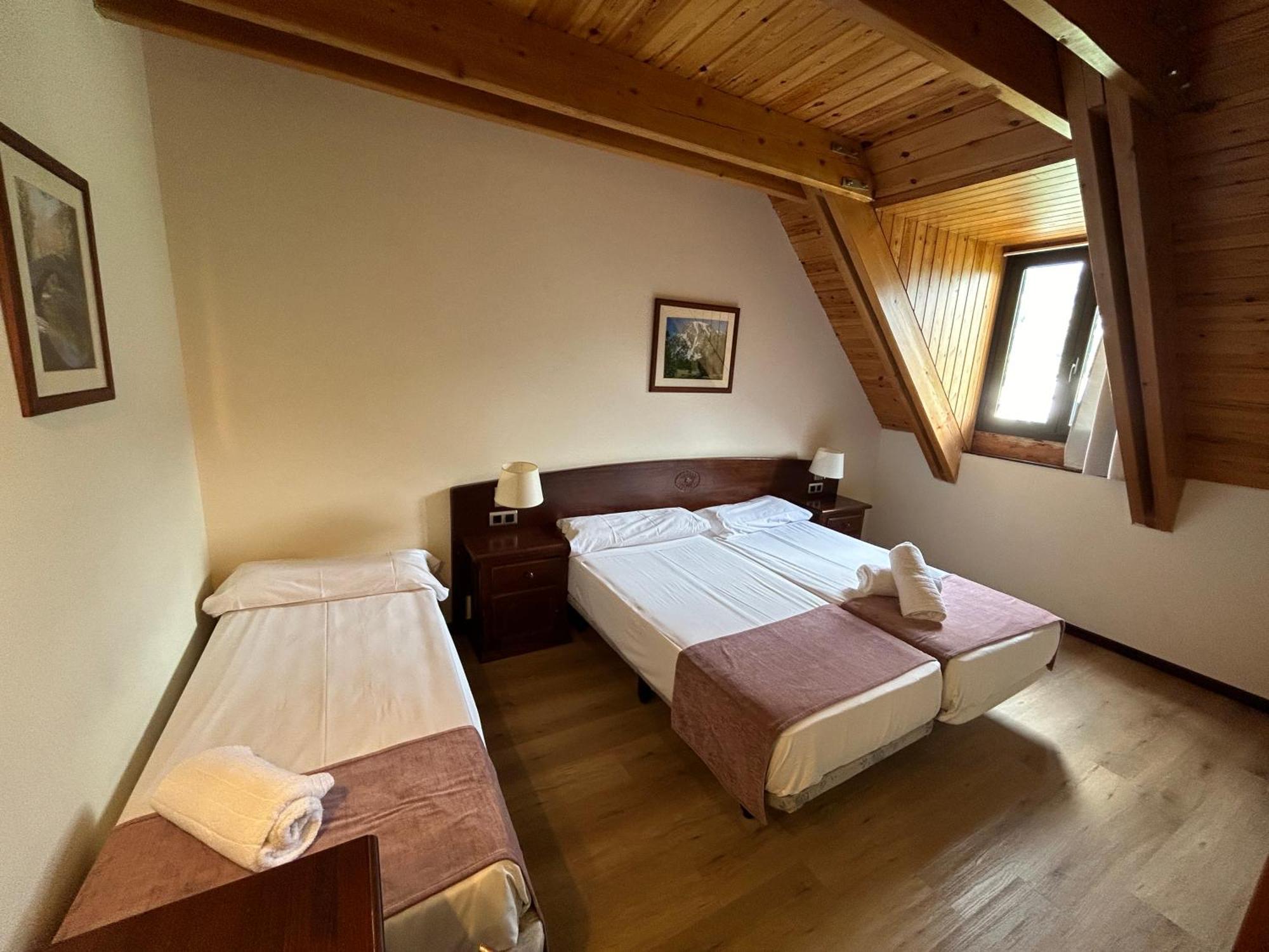 Hotel Romanic Estación エクステリア 写真